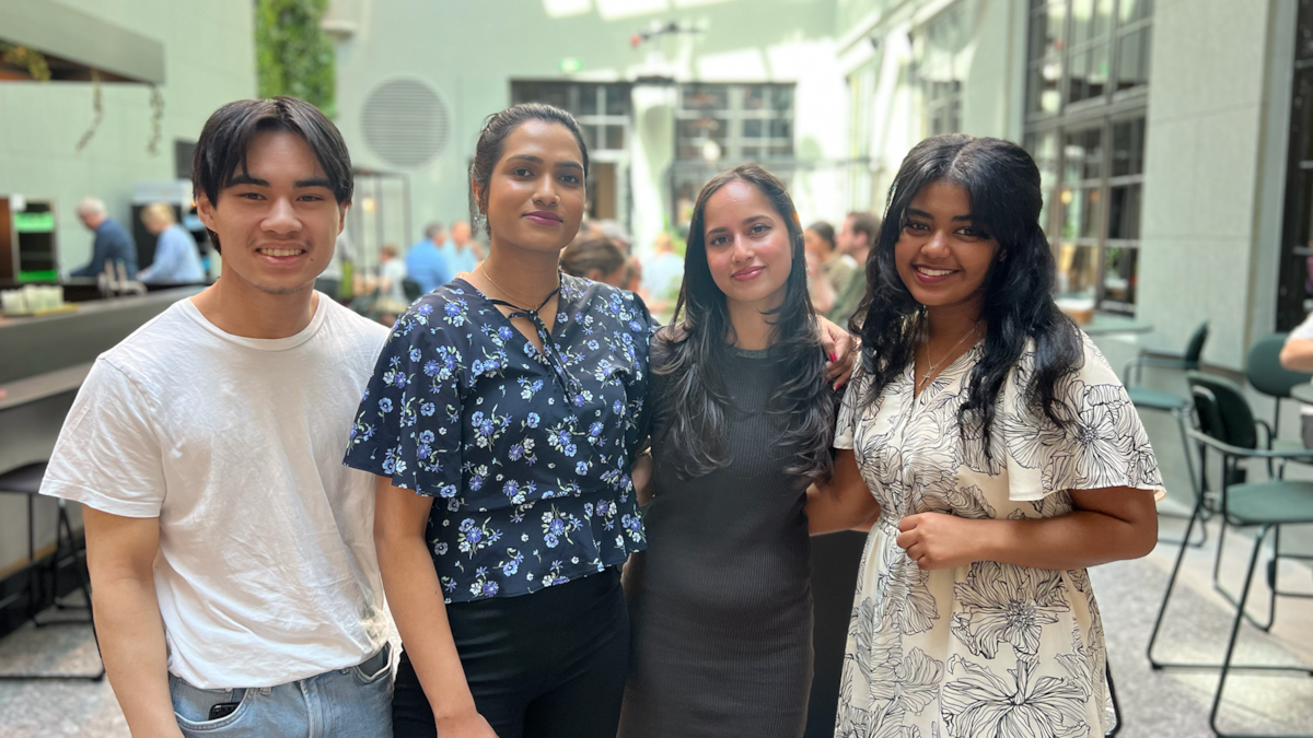 Gruppebilde av Danny, Santhia, Sumita og Kiya.