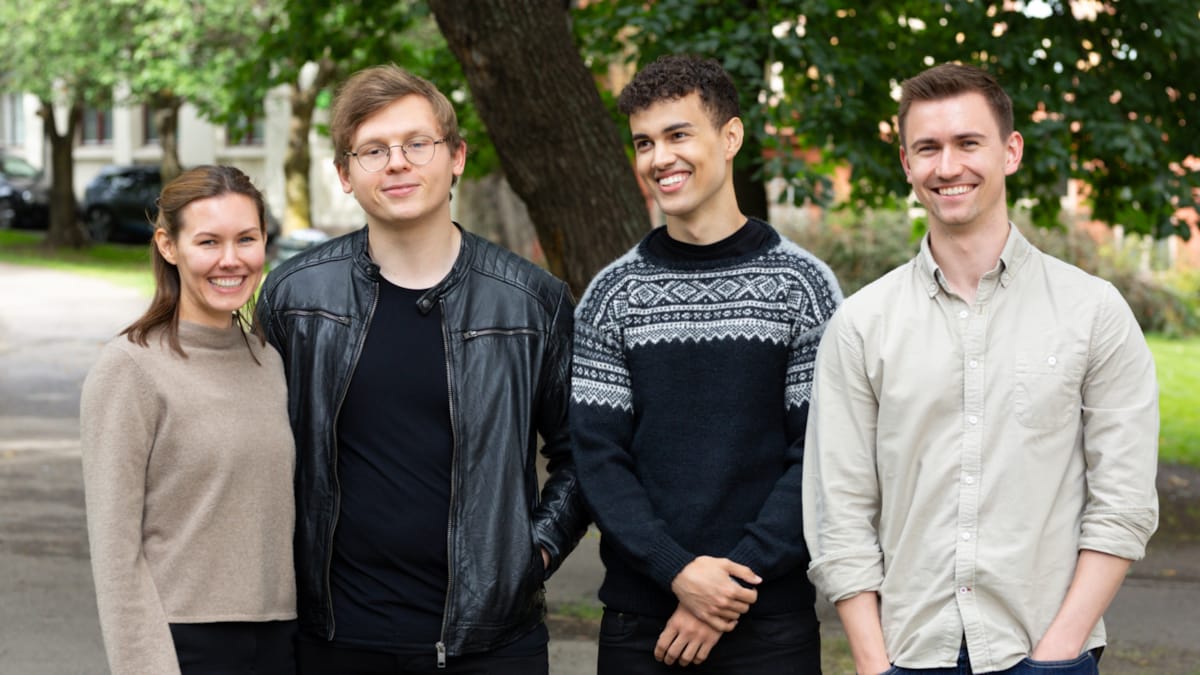 Gruppebilde med fire Epinova Academy-ansatte